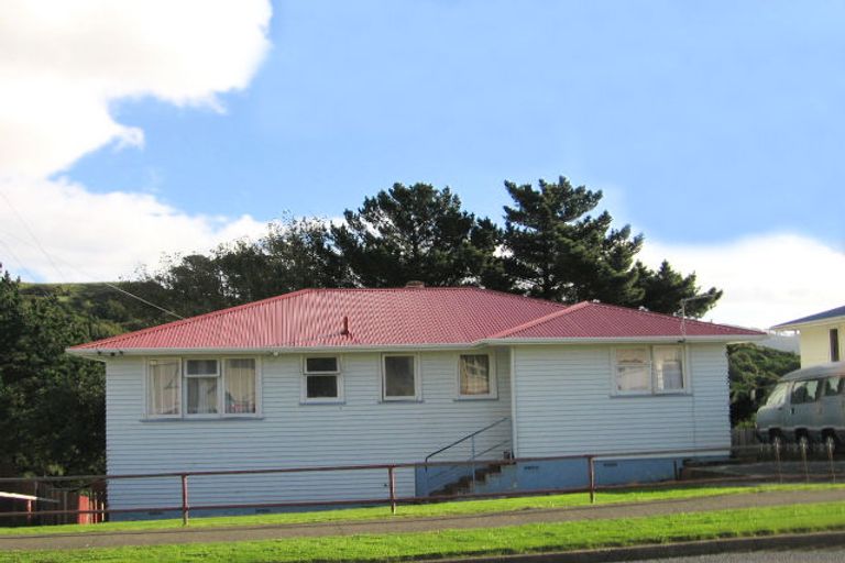 Photo of property in 110 Sievers Grove, Cannons Creek, Porirua, 5024