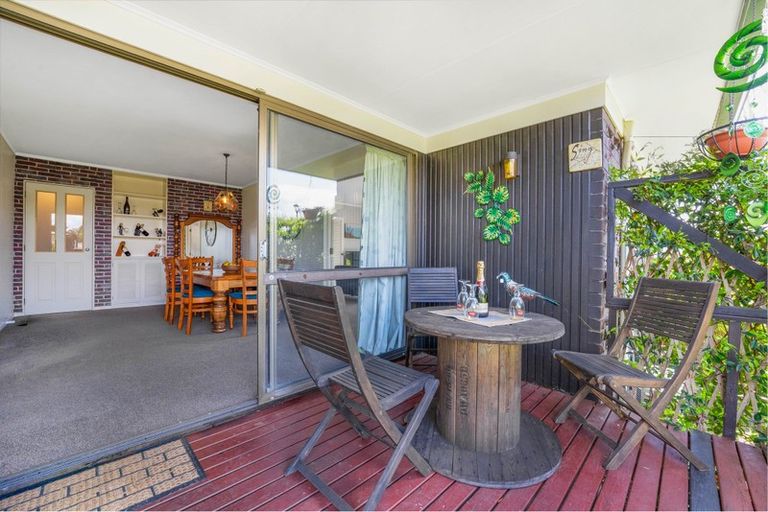 Photo of property in 3 Revell Court, Pukekohe, 2120