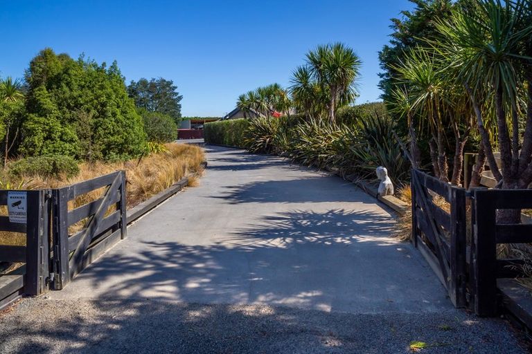 Photo of property in 1073 South Eyre Road, Swannanoa, Rangiora, 7476