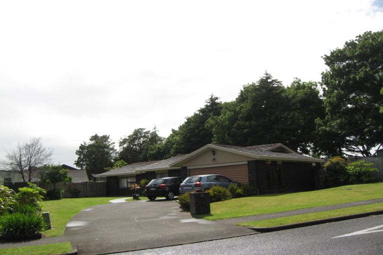 Photo of property in 1 Brylee Drive, Conifer Grove, Takanini, 2112