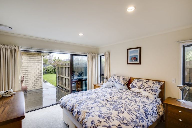 Photo of property in 3 Waitaha Place, Clive, 4102