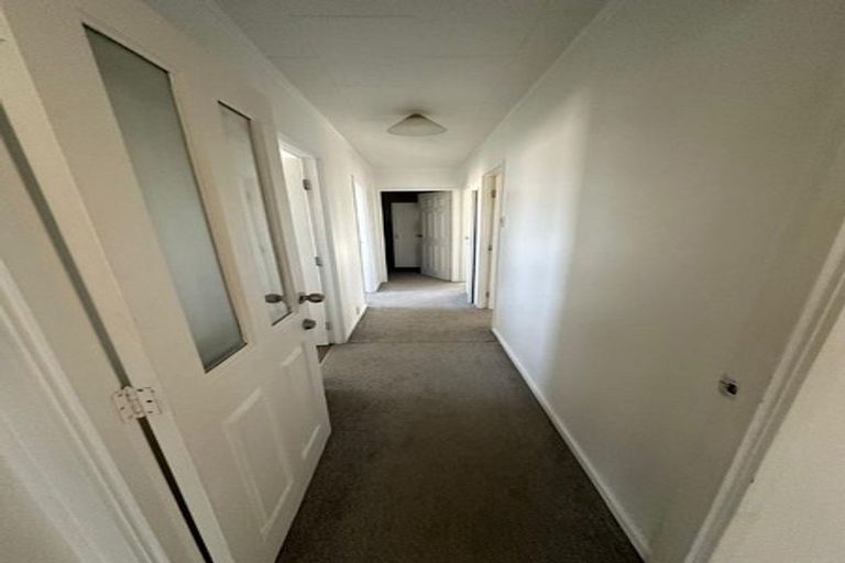 Photo of property in 19 Sandrine Avenue, Clover Park, Auckland, 2019
