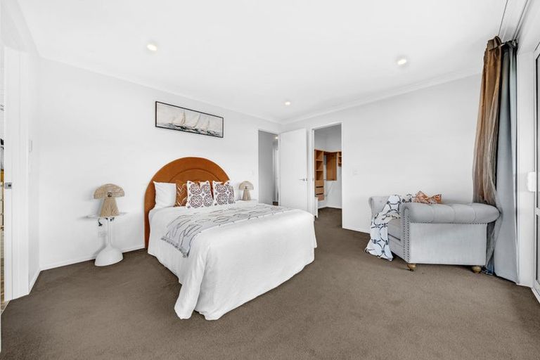 Photo of property in 5 Hooton Drive, Huapai, Kumeu, 0810