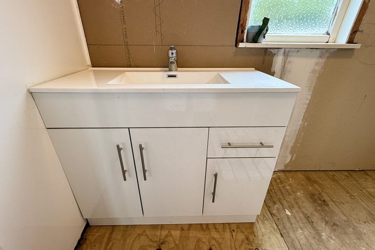 Photo of property in 63 Elles Road, Otautau, 9610