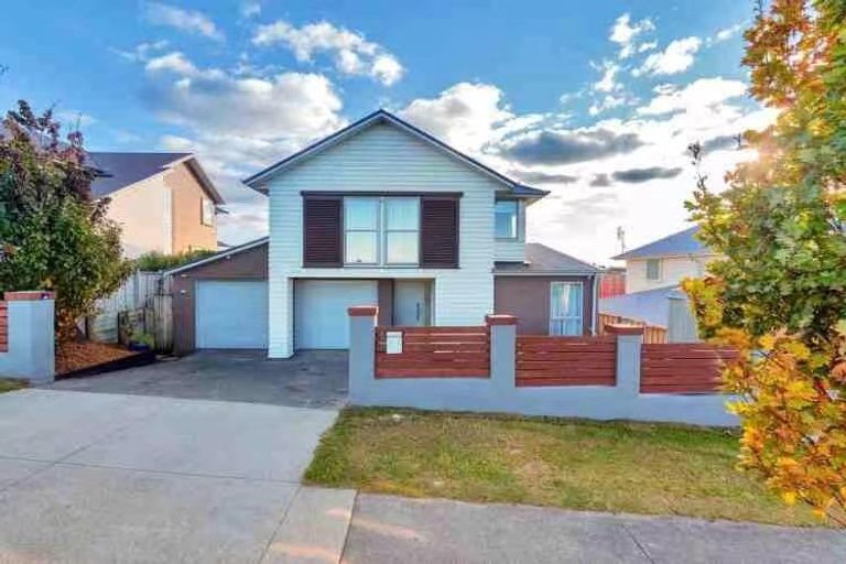 Photo of property in 63b Westgate Drive, Massey, Auckland, 0614