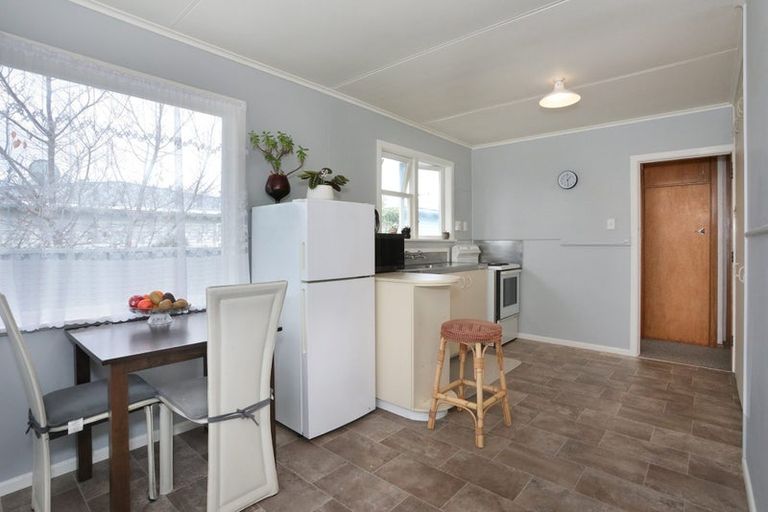 Photo of property in 9 Oriana Place, Highbury, Palmerston North, 4412