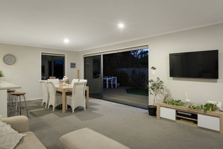 Photo of property in 15 Ian Place, Waihi Beach, 3611