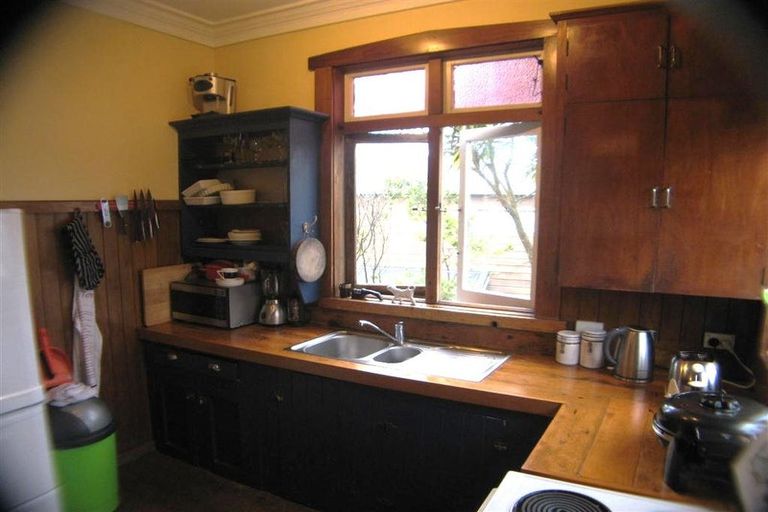 Photo of property in 19b Stafford Road, Northcote Point, Auckland, 0627