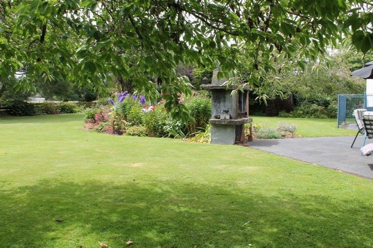 Photo of property in 73 Simon Road, Winton, 9781