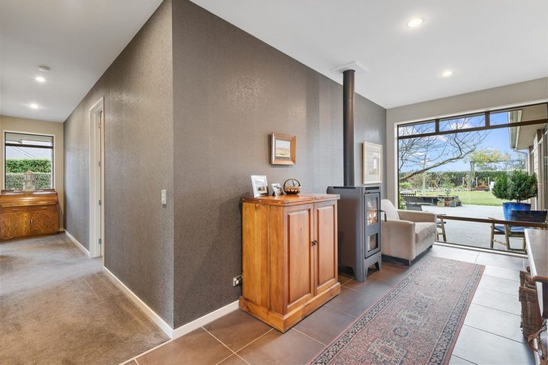 Photo of property in 11 Rossington Drive, West Melton, 7618