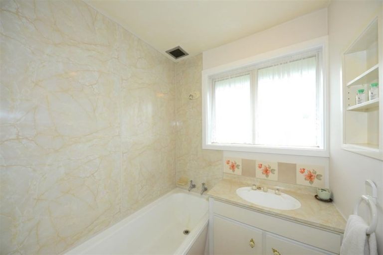 Photo of property in 26 Withells Road, Avonhead, Christchurch, 8042