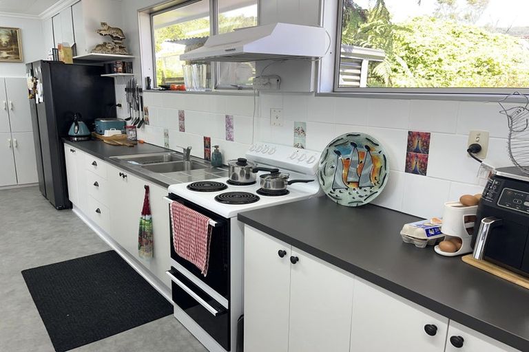 Photo of property in 2 Stewart Street, Waimangaroa, Westport, 7891