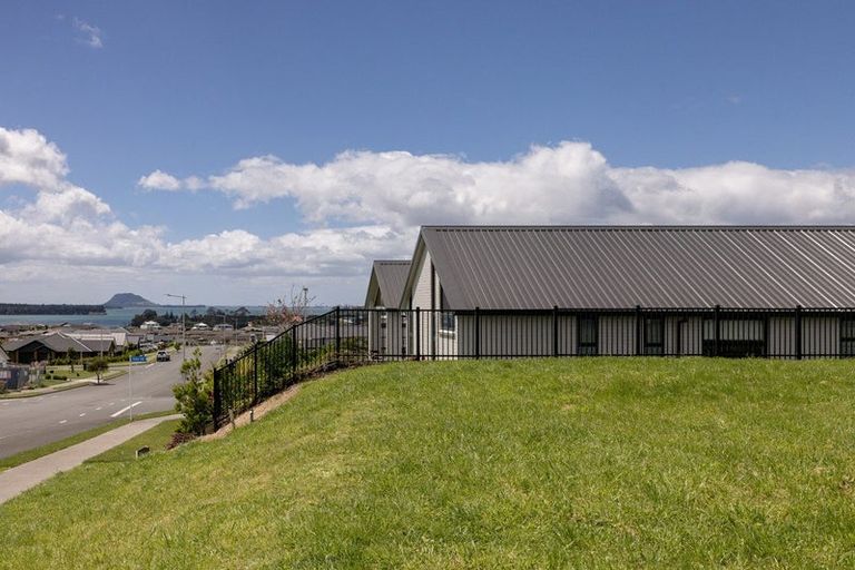 Photo of property in 32 Ridge Drive, Omokoroa, 3114