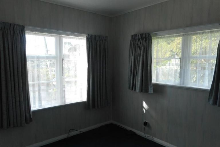 Photo of property in 62 Tannadyce Street, Strathmore Park, Wellington, 6022