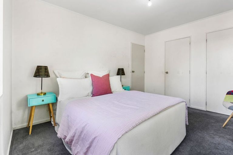 Photo of property in 73 Chichester Drive, Rosehill, Papakura, 2113