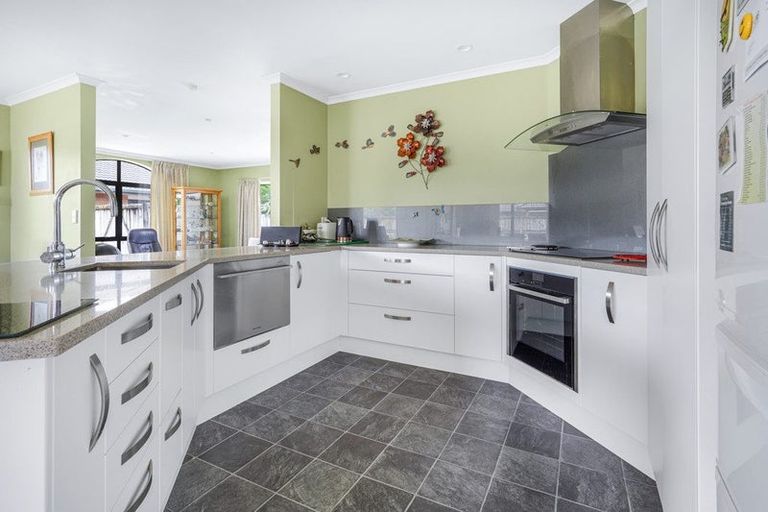 Photo of property in 43 Farringdon Avenue, Rototuna North, Hamilton, 3210