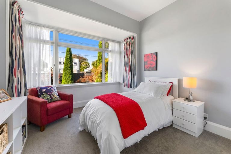 Photo of property in 35 Cleveland Street, Edgeware, Christchurch, 8013