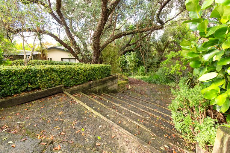 Photo of property in 11 Kauri Road, Stanmore Bay, Whangaparaoa, 0932