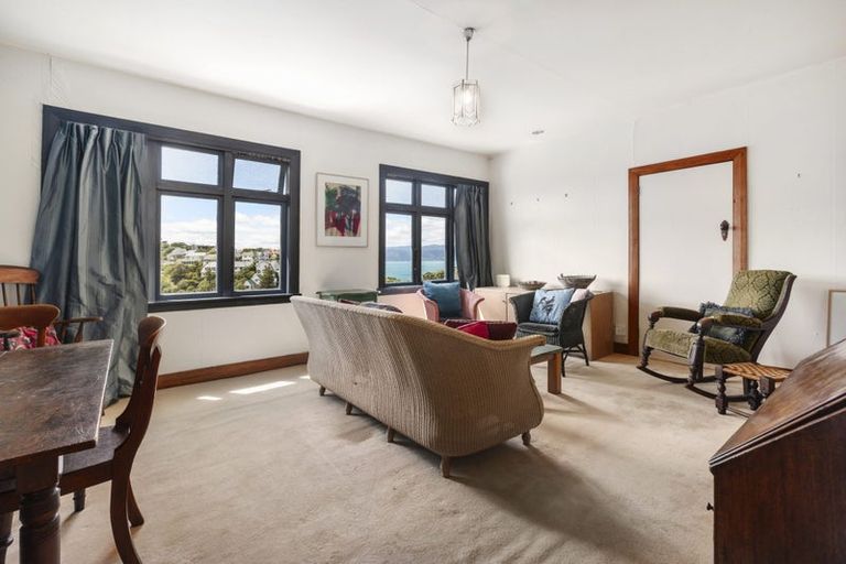 Photo of property in 29 Wadestown Road, Wadestown, Wellington, 6012