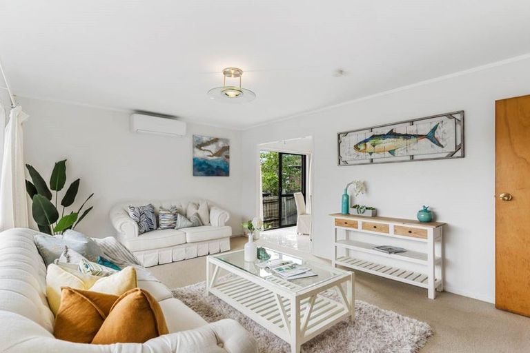 Photo of property in 46 Hutchinsons Road, Bucklands Beach, Auckland, 2014