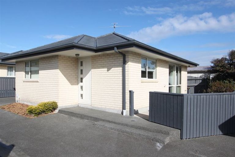 Photo of property in 2/162 Wainoni Road, Avondale, Christchurch, 8061