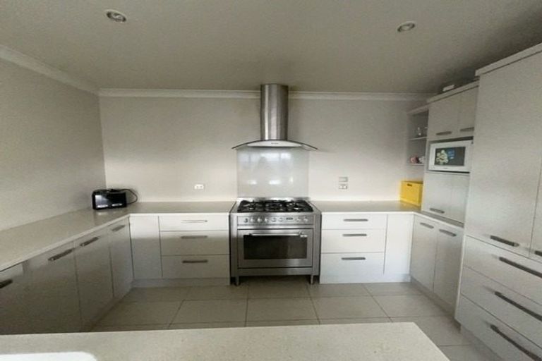 Photo of property in 44 Somerville Crescent, Aidanfield, Christchurch, 8025