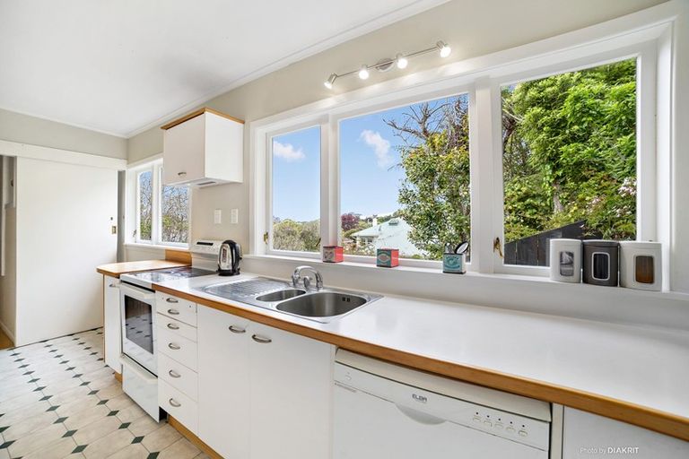 Photo of property in Karori Normal School, 2 Donald Crescent, Karori, Wellington, 6012