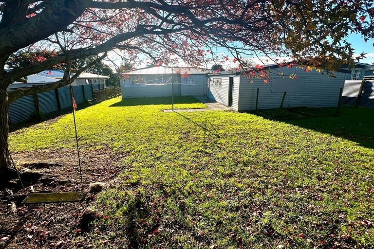 Photo of property in 12 Palliser Place, Milson, Palmerston North, 4414