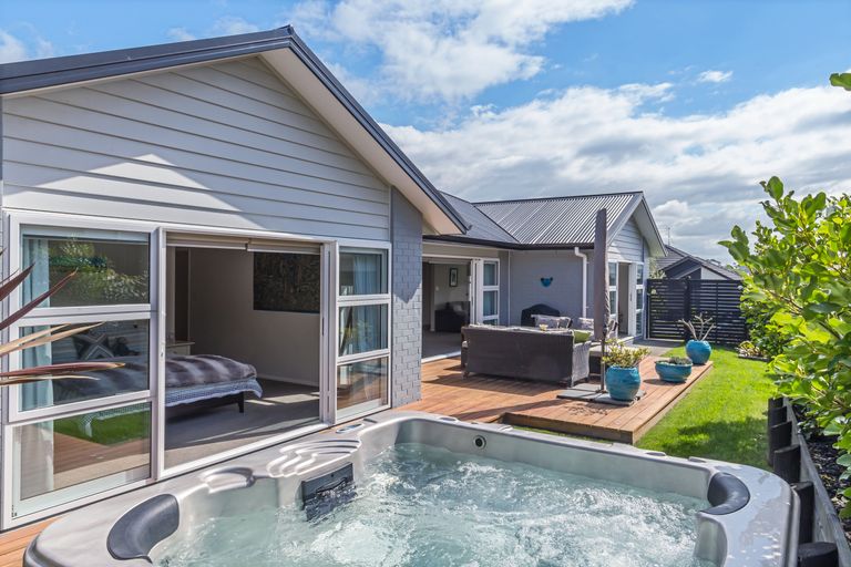 Photo of property in 65 Madison Terrace, Silverdale, 0932