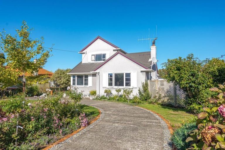 Photo of property in 6 Dickson Crescent, Saint Johns Hill, Whanganui, 4500