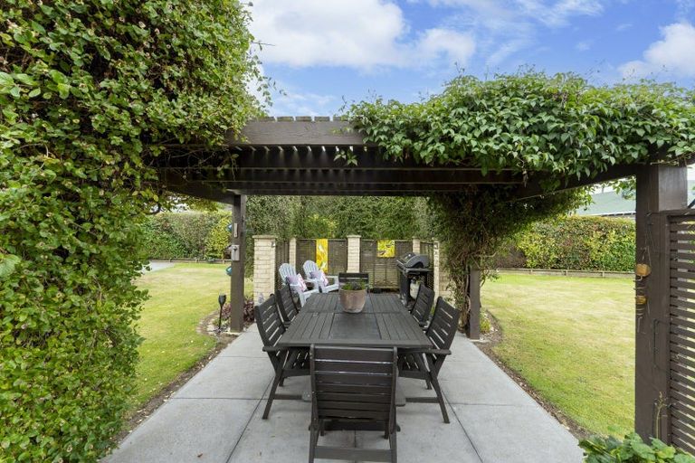 Photo of property in 11 Church Street, Oxford, 7430