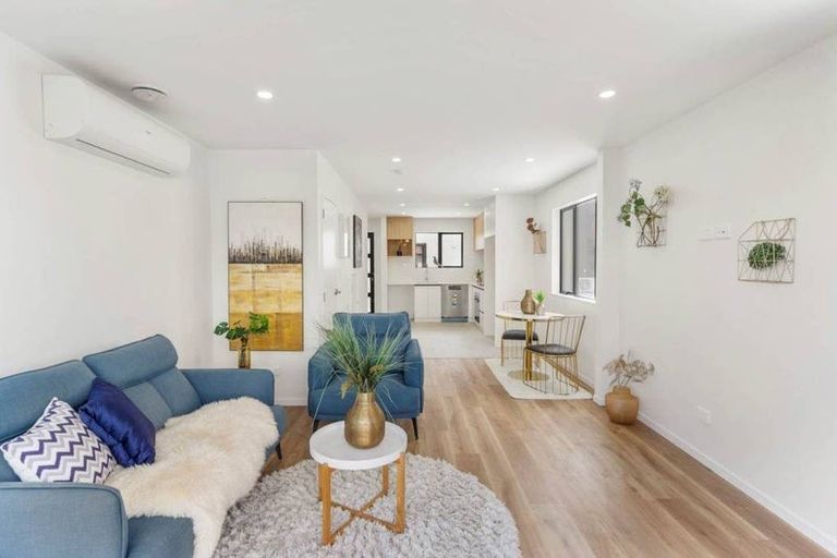 Photo of property in 2/18 Alexander Avenue, Papatoetoe, Auckland, 2025