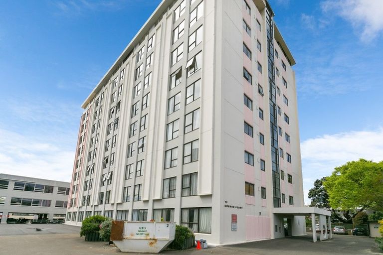 Photo of property in Hobson Court Flats, 66/70 Hobson Street, Thorndon, Wellington, 6011
