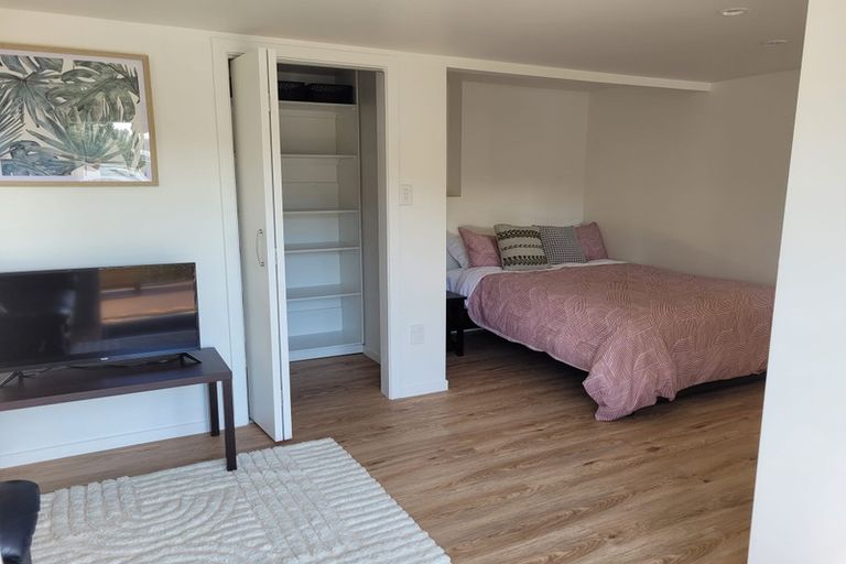 Photo of property in 13 Oku Street, Island Bay, Wellington, 6023