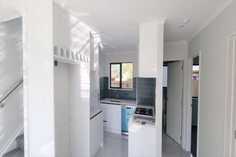 Photo of property in 425a Great South Road, Opaheke, Papakura, 2113