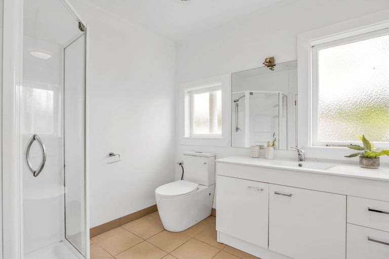 Photo of property in 1 Ngareta Road, Mourea, Rotorua, 3074