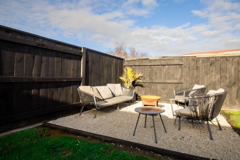 Photo of property in 32 Palliser Place, Milson, Palmerston North, 4414