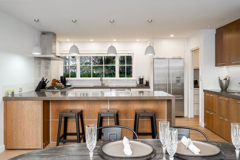 Photo of property in 26 Grahams Road, Ilam, Christchurch, 8041