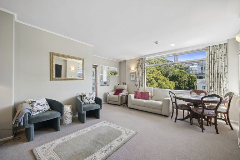 Photo of property in Jerningham Apartments, 20 Oriental Terrace, Oriental Bay, Wellington, 6011