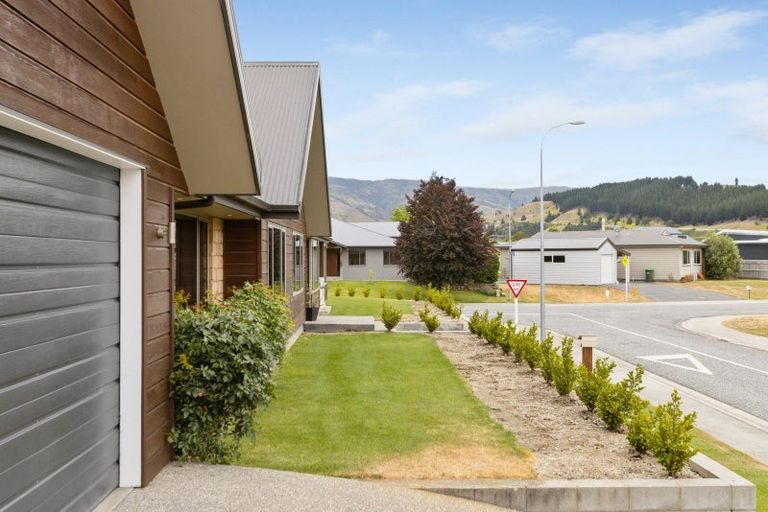 Photo of property in 2 Elizabeth Place, Clyde, 9330