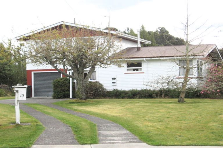 Photo of property in 10 Gifford Place, Utuhina, Rotorua, 3015