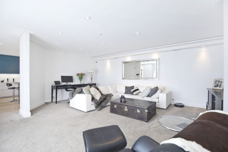 Photo of property in 10b Paritai Drive, Orakei, Auckland, 1071