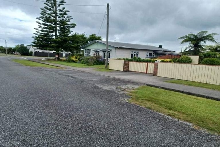 Photo of property in 167 Romilly Street, Westport, 7825