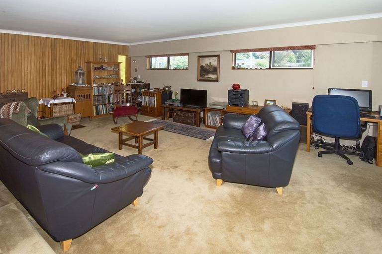 Photo of property in 42 Oak Street, Masterton, 5810