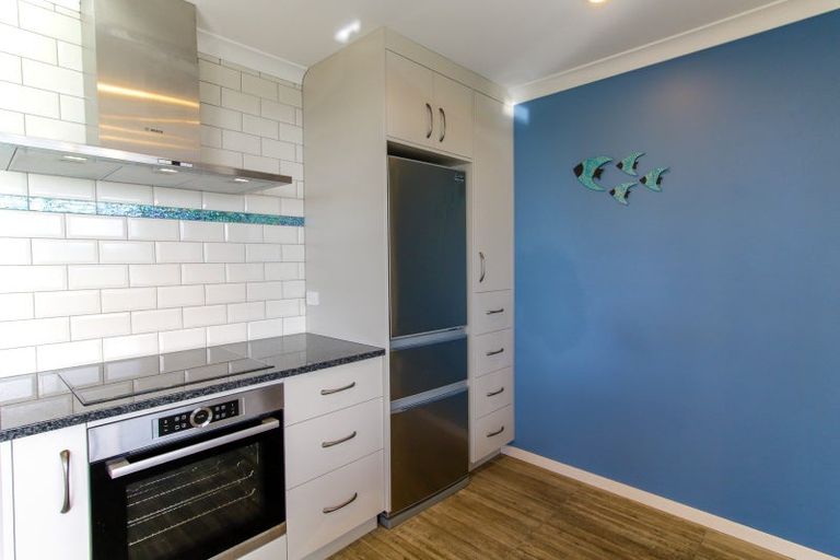 Photo of property in 6 Marine Parade South, Foxton Beach, Foxton, 4815