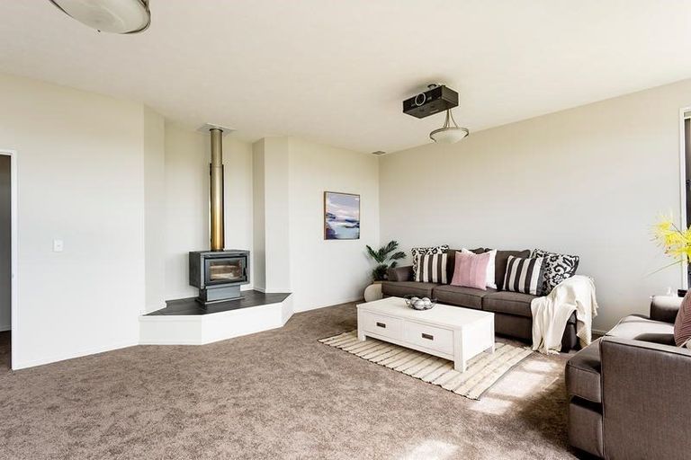 Photo of property in 8 Highgrove, Saint Clair, Dunedin, 9012