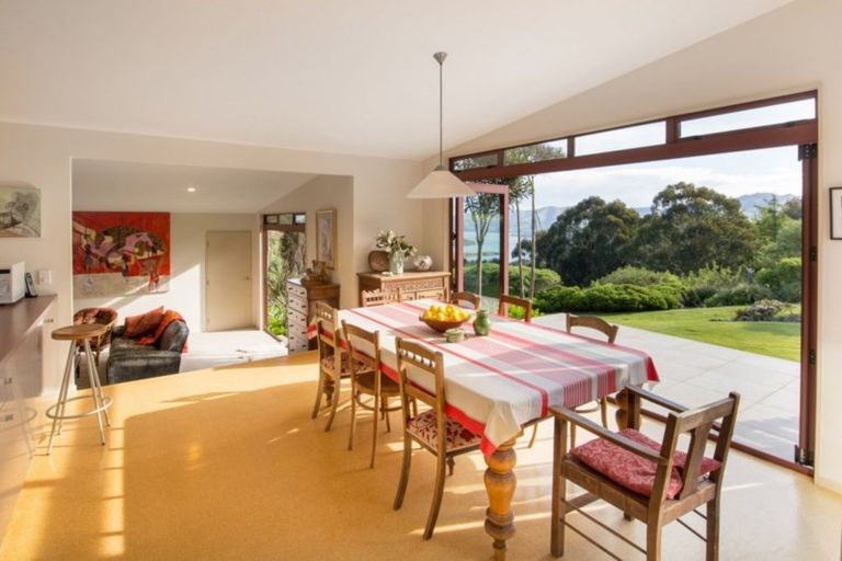 Photo of property in 196 Okains Bay Road, Robinsons Bay, Akaroa, 7581