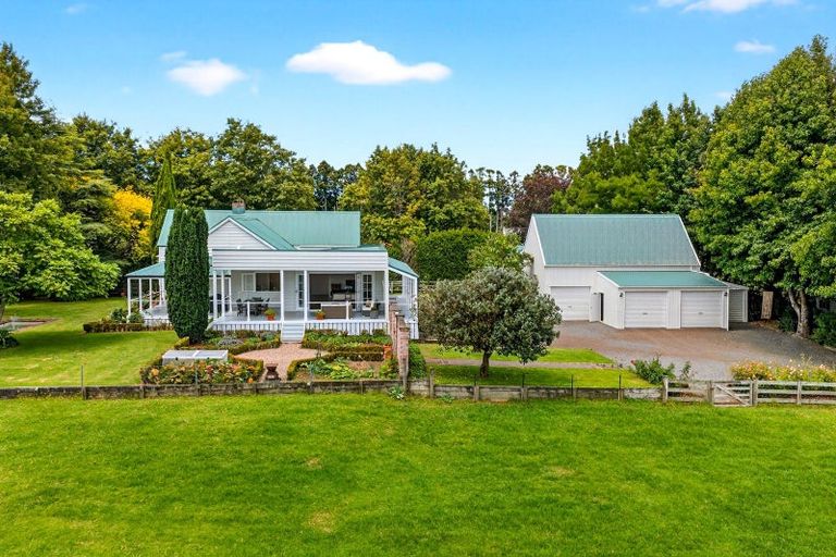 Photo of property in 127a Access Road, Kumeu, 0891
