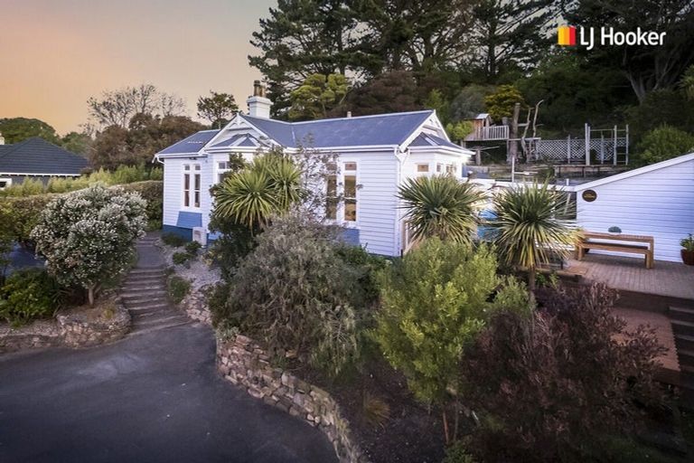 Photo of property in 151 Victoria Road, Saint Clair, Dunedin, 9012