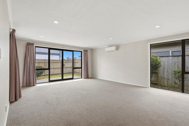 Photo of property in 46 Ward Street, Palmerston North, 4410